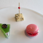 CROWN - ミニャディール