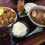 中華 たむら - からあげセット 1050円