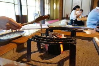 Oomatsuya - へら味噌・・焼いてます。