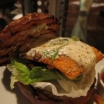 サーモンバーガー