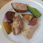 Loasi - 熊野地鷄・みやじ豚　取り分けて