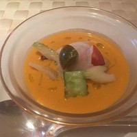 アントューカ - タコと野菜の冷製トマトスープ