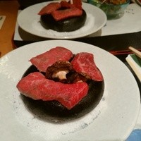 京懐石 美濃吉 横浜ランドマークプラザ店 - 黒毛和牛の石焼き
