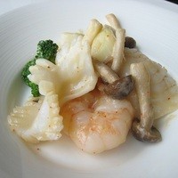 中国料理 カリュウ(ヨコハマ グランド インターコンチネンタル ホテル) - 海老、紋甲イカと野菜の胡麻風味炒め