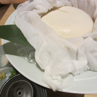 おもてなしとりよし 西新宿店 - 大吟醸絹仕込みざる豆腐