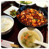 過門香 丸の内トラストタワー店 - 麻婆豆腐定食 1350円