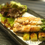 鉄板焼きバル 輪 - アスパラのポーク巻き(￥700+税)