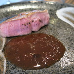 松坂豚ロースト　マデラ酒ソース