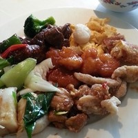 聚景園 - 肉の旨煮他
