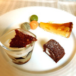 グラマラス・クロス - 