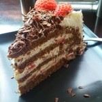 スイーツカフェ＆バー LOUNGE - 夏の時期限定のケーキです。キルシュ…だったかな。