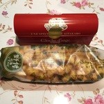 北菓楼 - 天使の鈴463円、北海シマエビおかき410円です。