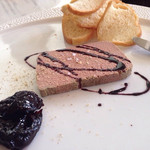 パテとプラムのワイン煮