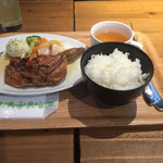 Hanguri Chikin Torippu - 骨付チキンの煮付けランチ 940円
