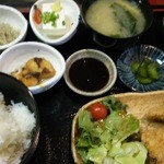魚良 - 《2708》『マグロカツ定食』、これで７００円good。