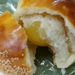 たるみ製菓 - 大きな栗が一個とおいしい白餡。