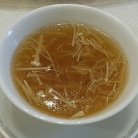 東天閣 神戸本店 - フカヒレスープ