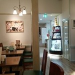 フルール - 店内♪カフェスペースです♪