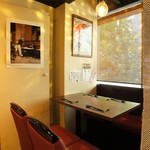 炭火焼き鳥と自然派ワインのお店　Gallo - 3～5名様までご利用可能の個室です