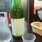 サッポロビアレストラン９１０ - 田酒　白　生酒　1合　
      