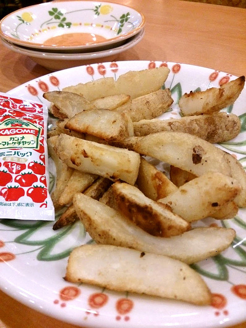 深夜2時まであいてるサイゼリヤ でも深夜割増料金てのがかかるんですね 知らなかった 札幌西区 サイゼリヤ By スマイル サイゼリヤ ナムコワンダーシティ札幌店 Saizeriya 発寒南 ファミレス 食べログ