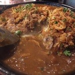 クワトロチンクエ - 肉バル祭！第３弾「チーズハンバーグ カレデミソース(650円)」