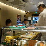 Sushi Uogashi Nihonichi - 店内