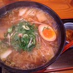 らぁめん六甲道 - しょうゆラーメン（￥４８０）