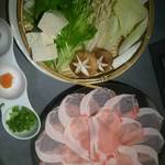 Sukiyaki Shabushabu Dokoro Akitei - 瀬戸もみじ豚