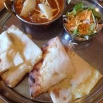 インディアンレストラン アールティ - マトンマサラ、チーズナン（ホリデイランチ）