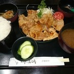 芳味亭 - 焼肉定食