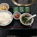 牛庵 浜松中央店 - 国産牛食べくらべランチ