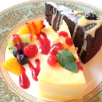 ボア・ド・ブローニュ - <'15/08/15撮影>ケーキ2種とフルーツ盛り合わせ 712円