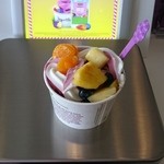 Yogurtland - 最後に重さを計って会計