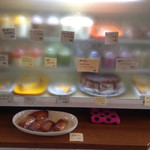 欧風カレー工房チロル - ショーケースのケーキ達〜くもってみえませんが、どれも美味しそうでしたよ‼︎