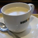 DOUTOR COFFEE SHOP - ハニーカフェオレ(M)320円也。