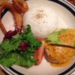 Hanzu Kafe - とろ〜りチーズの彩り野菜ハンバーグ