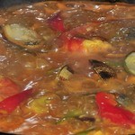 カサ・トリアングロ - 調理中のパエージャ