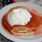 Cinnamon's - パンケーキ　グアバソース