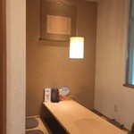 花丸 - 小上がり席もございます。