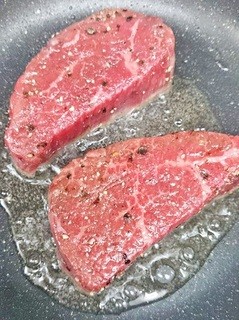 逸品串揚げ なおちゃん 三宮 - 旨味を逃がさない焼き加減