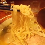 よってこや - とん塩ラーメンの麺