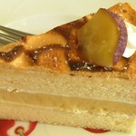 カフェ 茶華 - ケーキ：おいもとプリンのケーキ