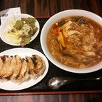 Mimmin Hama Matsu Chou Ten - 酸辣麺餃子セット￥８５０