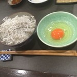 まさか - しらすと卵がけご飯(^O^)／