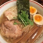 塩ラーメン(カツオ)全部のせ 980円