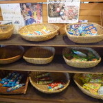 まんぷく太郎 - 駄菓子コーナー