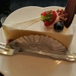 ロビー ラウンジ - チーズケーキ