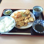 こうらく - C定食〔ヒレ肉の天ぷら定食〕全景。