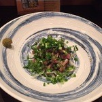 鶏料理ひとりひとり - H27/8/18 もも肉たたき淡路島玉ねぎとこだわりポン酢\900